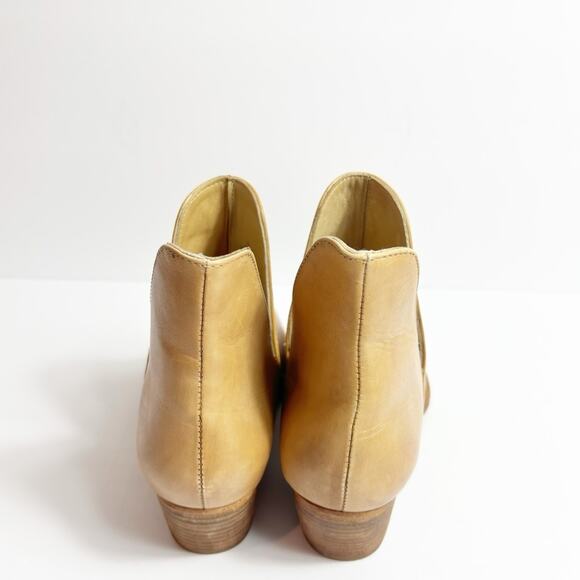 FREE PEOPLE CHARM BOOT IN TAN WOMEN BOOTS SIZE 37 OR 7 NEW WITH STICKER TAGS - Picture 5 of 6